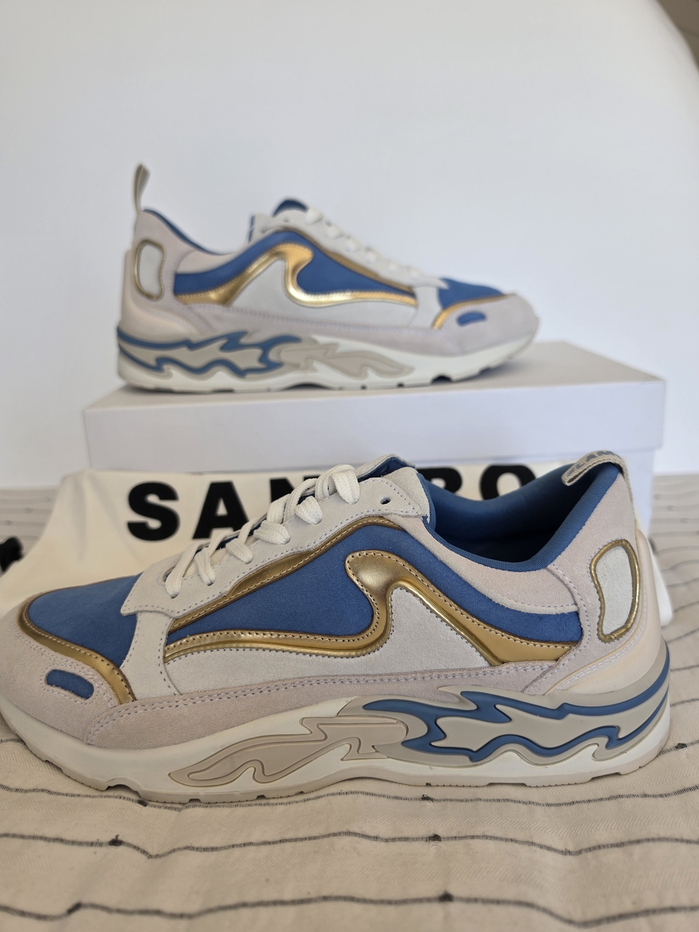 NIB Sandro Blue White Gold Wave-Detail Leather Sneakers